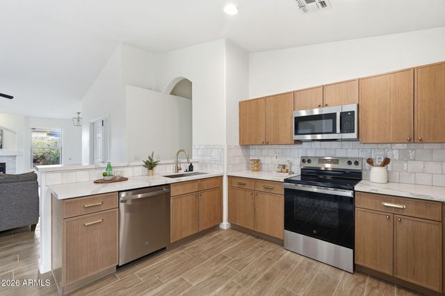 6126 E ROLAND Street, Mesa, AZ 85215