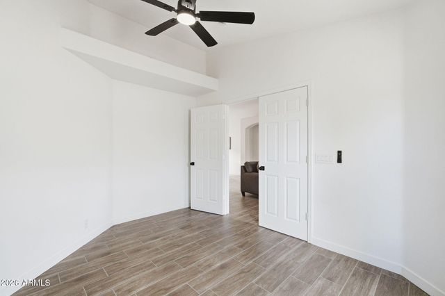 6126 E ROLAND Street, Mesa, AZ 85215