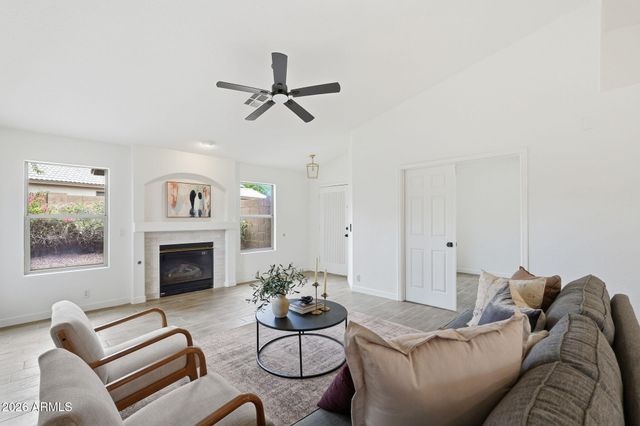 6126 E ROLAND Street, Mesa, AZ 85215