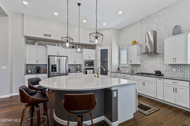 6329 Camino Pinon Place, El Paso, TX 79932