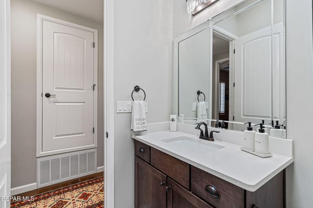 6329 Camino Pinon Place, El Paso, TX 79932