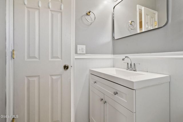 862 S Kelley Road, Princetown, NY 12306