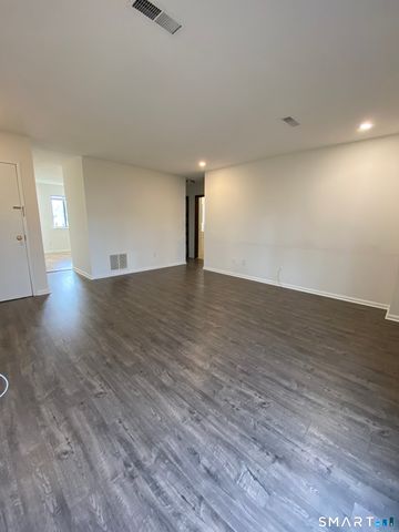 108 Seaside Avenue G, Milford, CT 06460