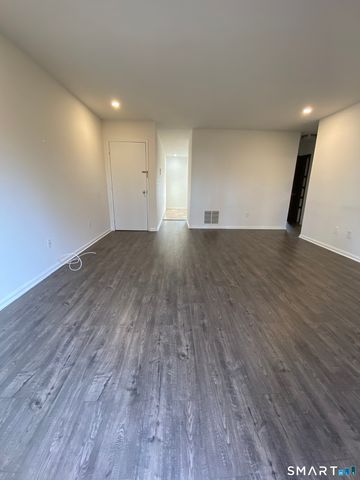 108 Seaside Avenue G, Milford, CT 06460
