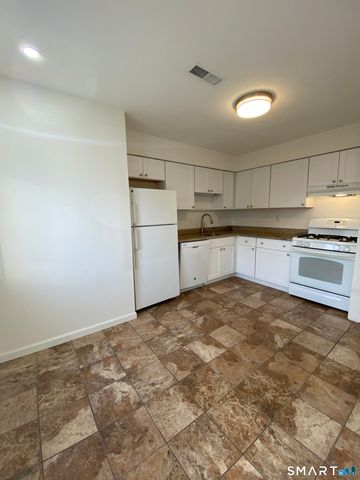 108 Seaside Avenue G, Milford, CT 06460