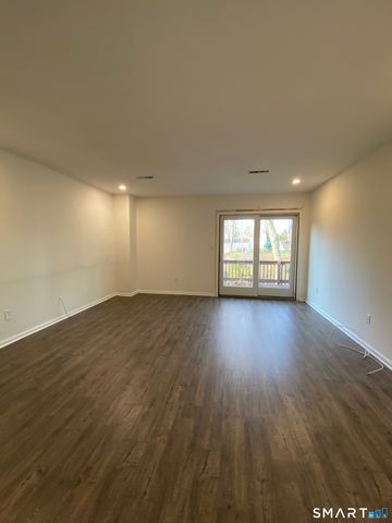 108 Seaside Avenue G, Milford, CT 06460