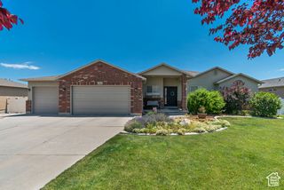 11645 S KEYSTONE DR, South Jordan, UT 84009