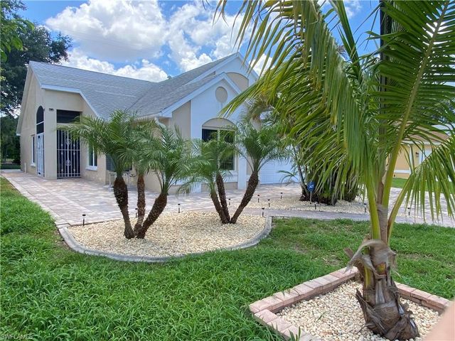 15298 Cricket LN, Fort Myers, FL 33919