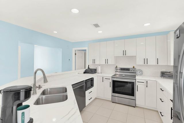 1920 Jacaranda Drive, Fort Pierce, FL 34949