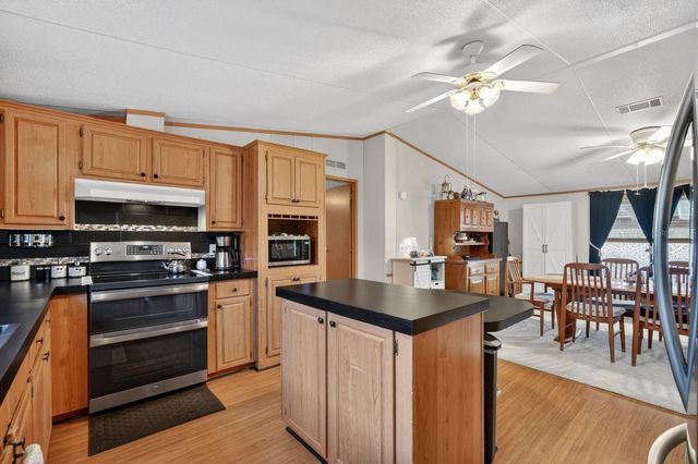 101 COLEMAN PLACE, Satsuma, FL 32189