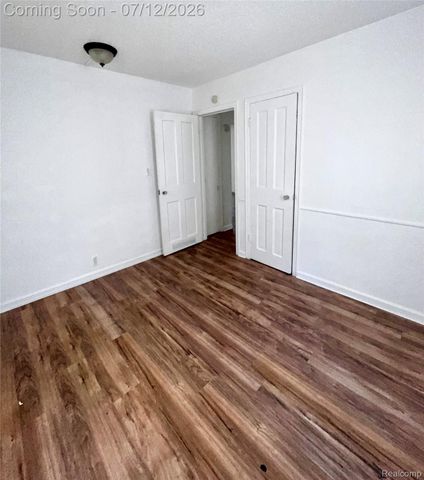 2406 Gold Avenue, Flint, MI 48503