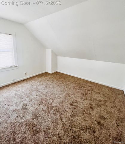 2406 Gold Avenue, Flint, MI 48503