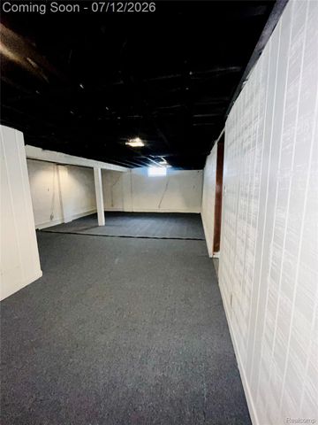 2406 Gold Avenue, Flint, MI 48503