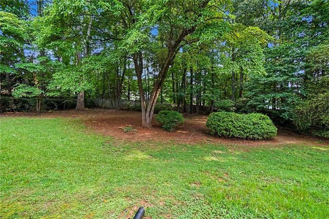 230 Wesley Drive, Acworth, GA 30101