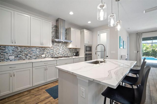 5609 SILVER SUN DRIVE, Apollo Beach, FL 33572