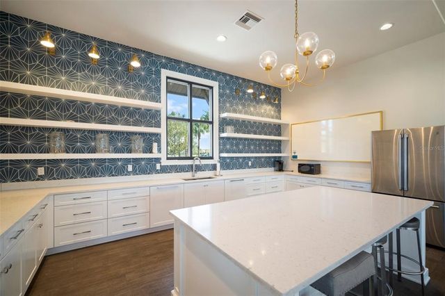 5609 SILVER SUN DRIVE, Apollo Beach, FL 33572