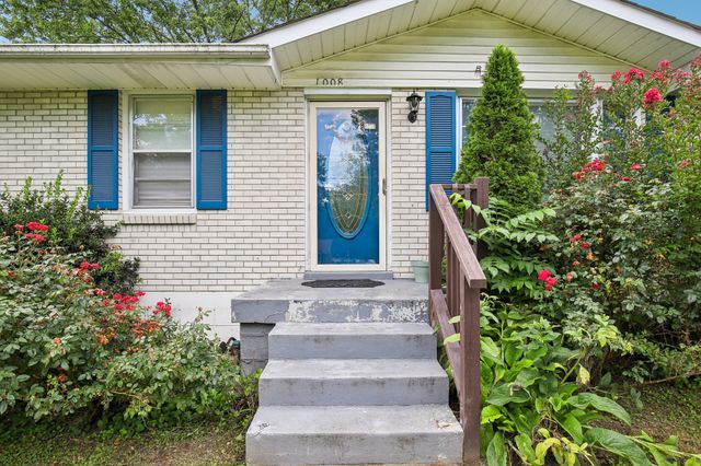 1008 Mayes Dr, Greenbrier, TN 37073