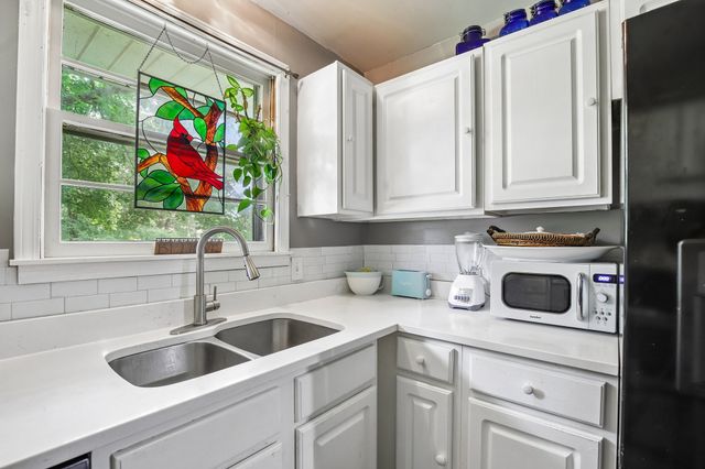 1008 Mayes Dr, Greenbrier, TN 37073