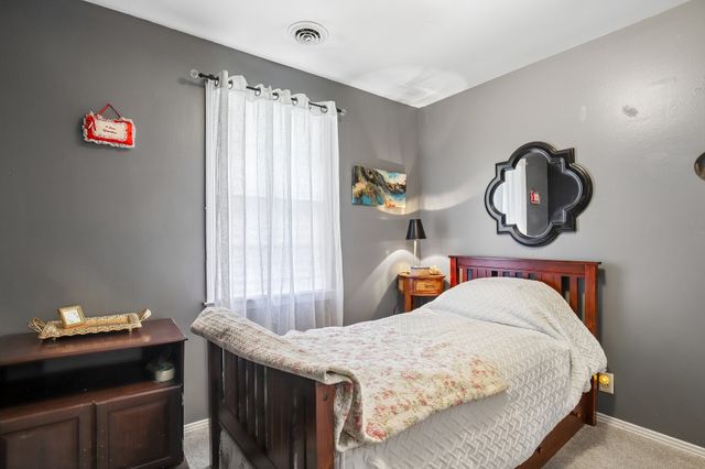 1008 Mayes Dr, Greenbrier, TN 37073