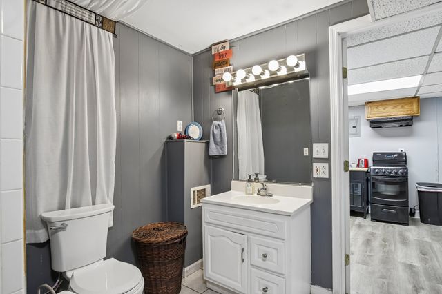 1008 Mayes Dr, Greenbrier, TN 37073
