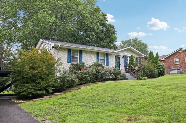 1008 Mayes Dr, Greenbrier, TN 37073