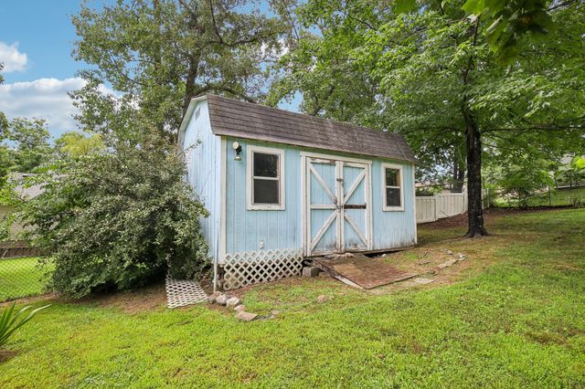 1008 Mayes Dr, Greenbrier, TN 37073