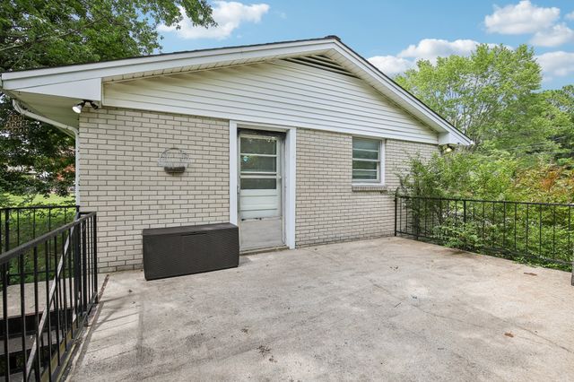 1008 Mayes Dr, Greenbrier, TN 37073