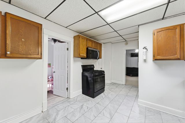 13231 S Buffalo Avenue, Chicago, IL 60633