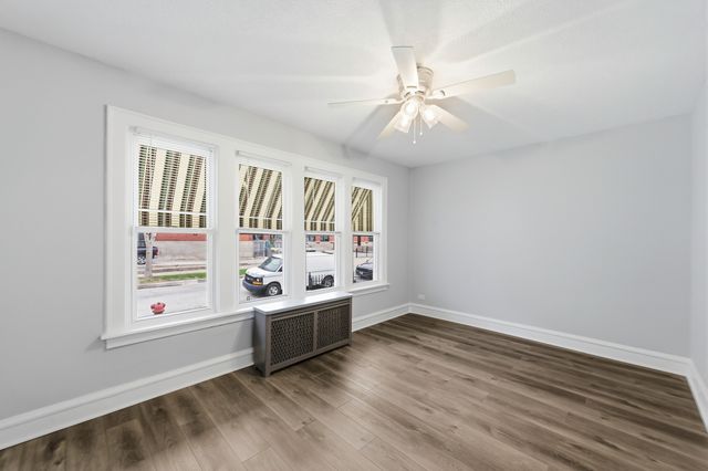 13231 S Buffalo Avenue, Chicago, IL 60633