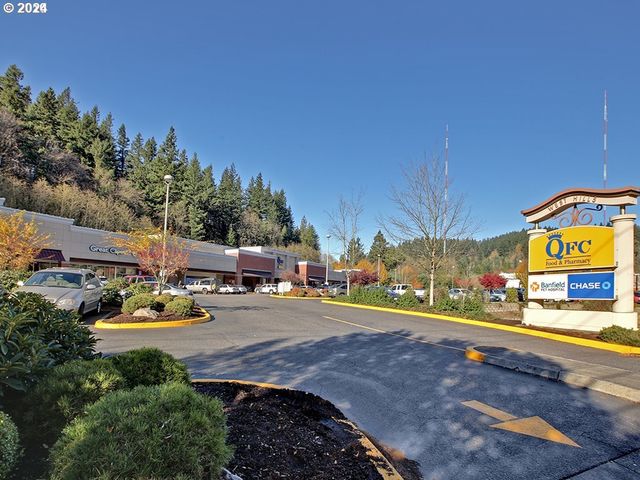 6685 W BURNSIDE St 310, Portland, OR 97210