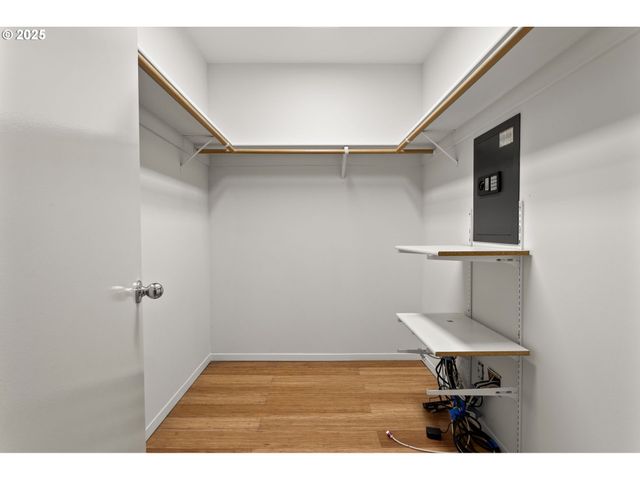 6685 W BURNSIDE St 310, Portland, OR 97210