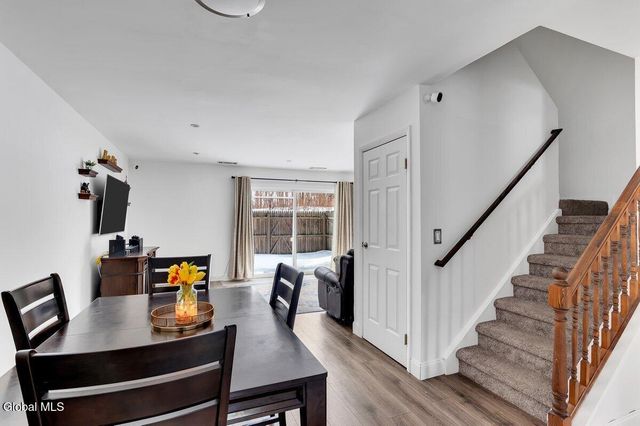 95 Ridgewood Terrace, Albany, NY 12203