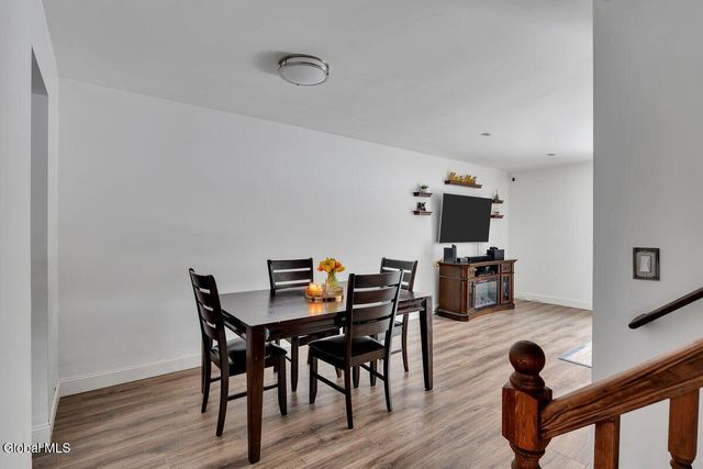 95 Ridgewood Terrace, Albany, NY 12203