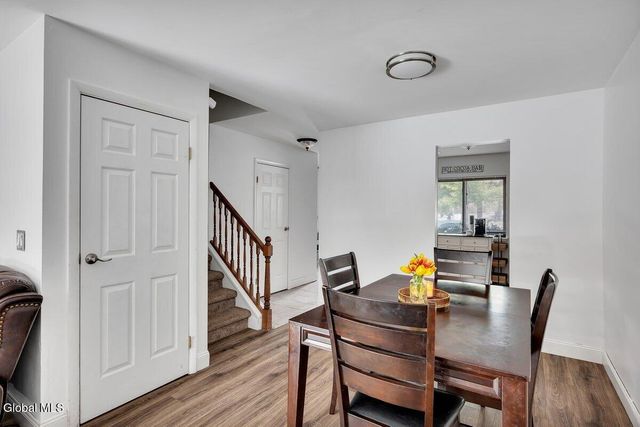 95 Ridgewood Terrace, Albany, NY 12203