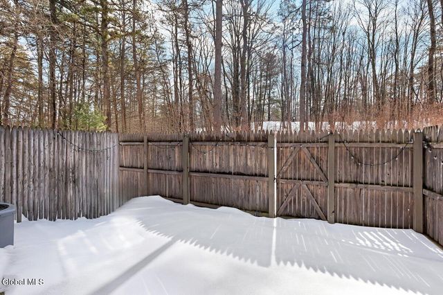 95 Ridgewood Terrace, Albany, NY 12203