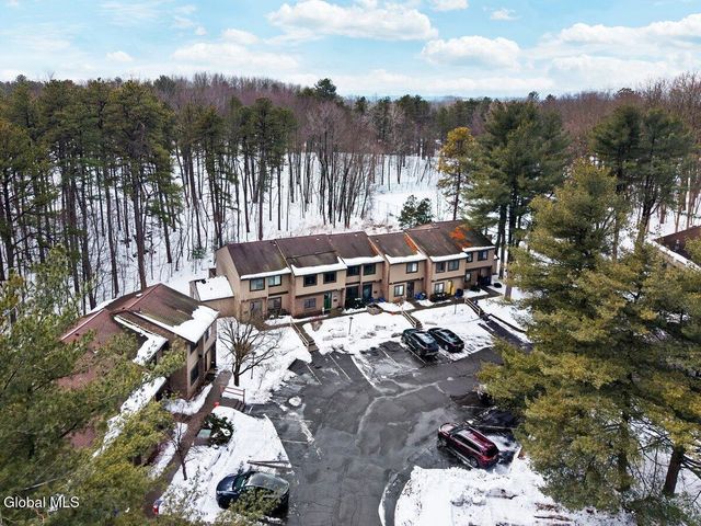 95 Ridgewood Terrace, Albany, NY 12203