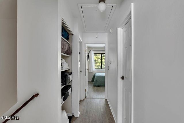 95 Ridgewood Terrace, Albany, NY 12203