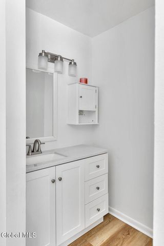 95 Ridgewood Terrace, Albany, NY 12203