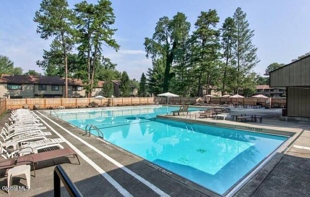 95 Ridgewood Terrace, Albany, NY 12203