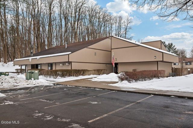 95 Ridgewood Terrace, Albany, NY 12203