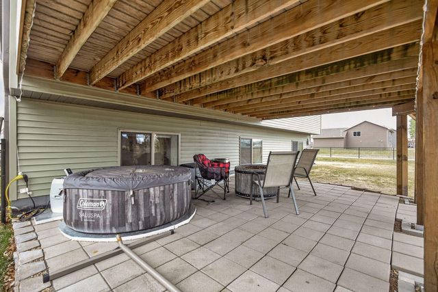 25393 11th Street W, Zimmerman, MN 55398