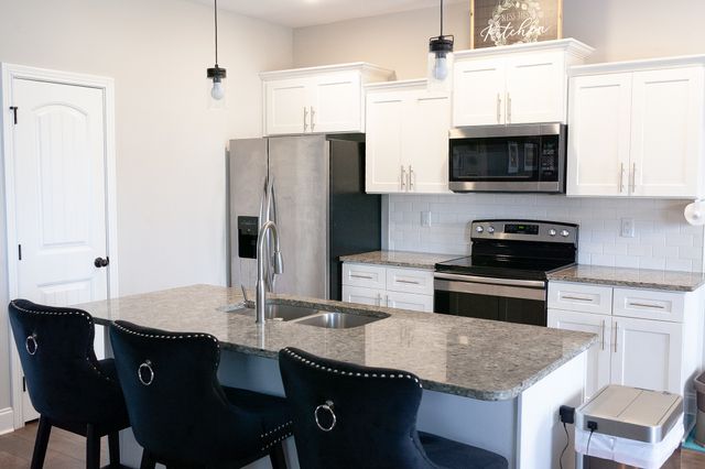 529 Somerset Ln, Clarksville, TN 37042