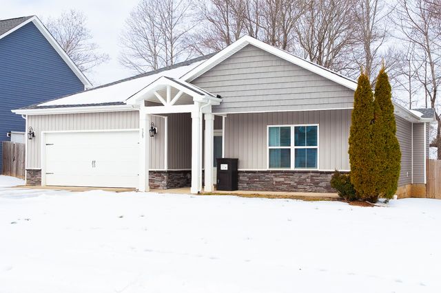 529 Somerset Ln, Clarksville, TN 37042