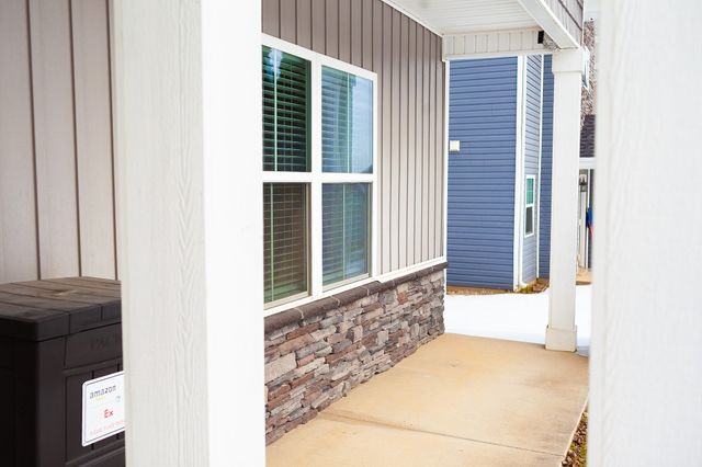 529 Somerset Ln, Clarksville, TN 37042