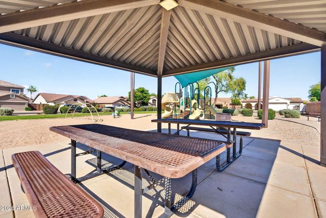 3044 S WESLEY Circle, Mesa, AZ 85212