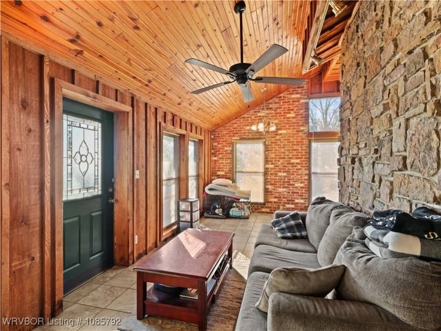 101 Prospect Avenue, Van Buren, AR 72956