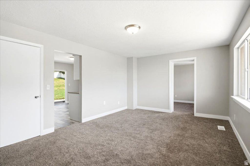 3726 S 2025 W, Roy, UT 84067 — photo 3