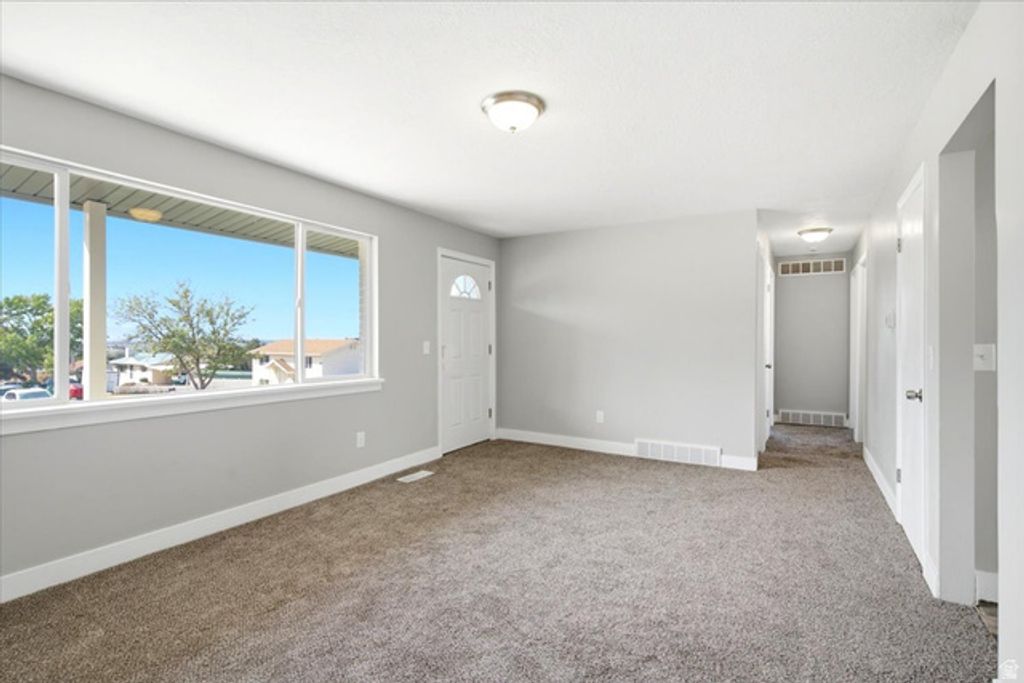 3726 S 2025 W, Roy, UT 84067 — photo 4