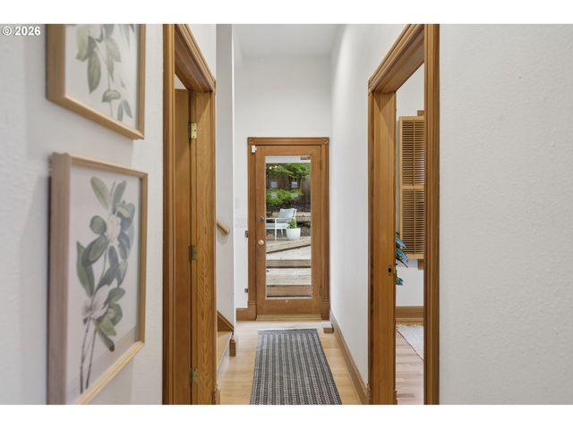 4217 Sw VIEW POINT Ter, Portland, OR 97239