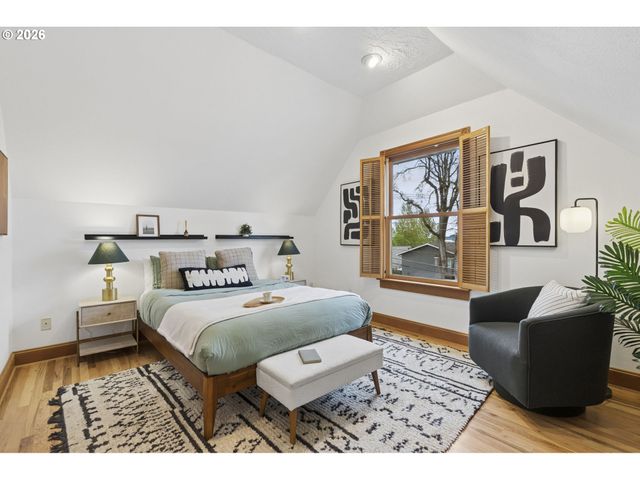 4217 Sw VIEW POINT Ter, Portland, OR 97239